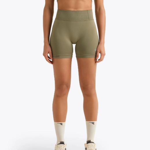 L. SHORTER STRATUONO