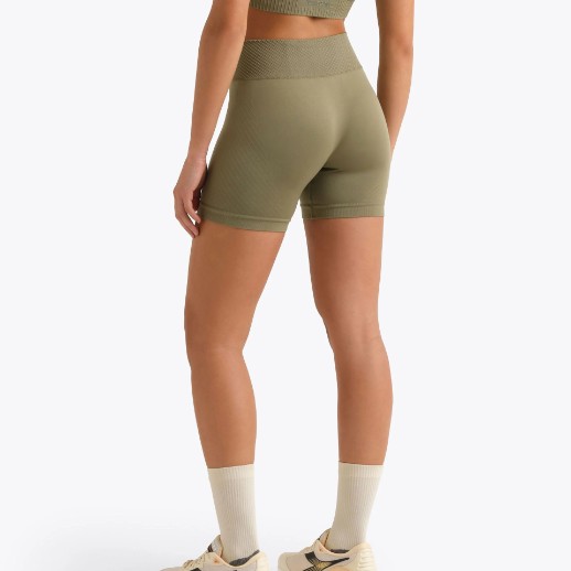 L. SHORTER STRATUONO